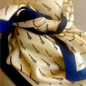 Patricia. PARIS vintage souvenir scarf.